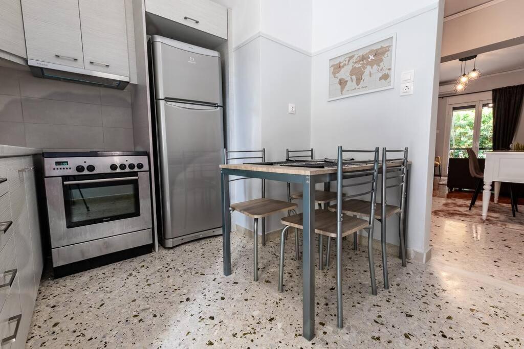 The Athenian Hideaway 2- Bedroom Apartment In Thiseio Εξωτερικό φωτογραφία